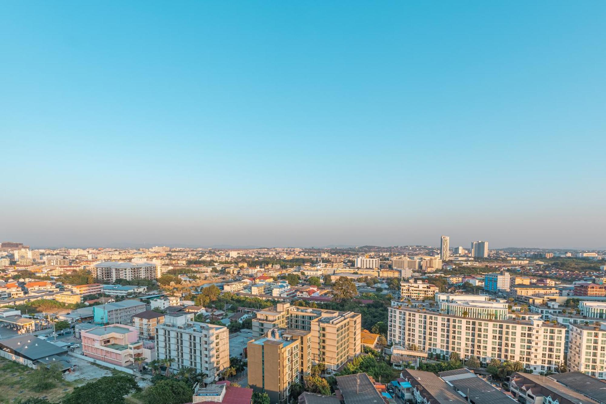 City Garden Tower By Pattaya Holiday Екстер'єр фото