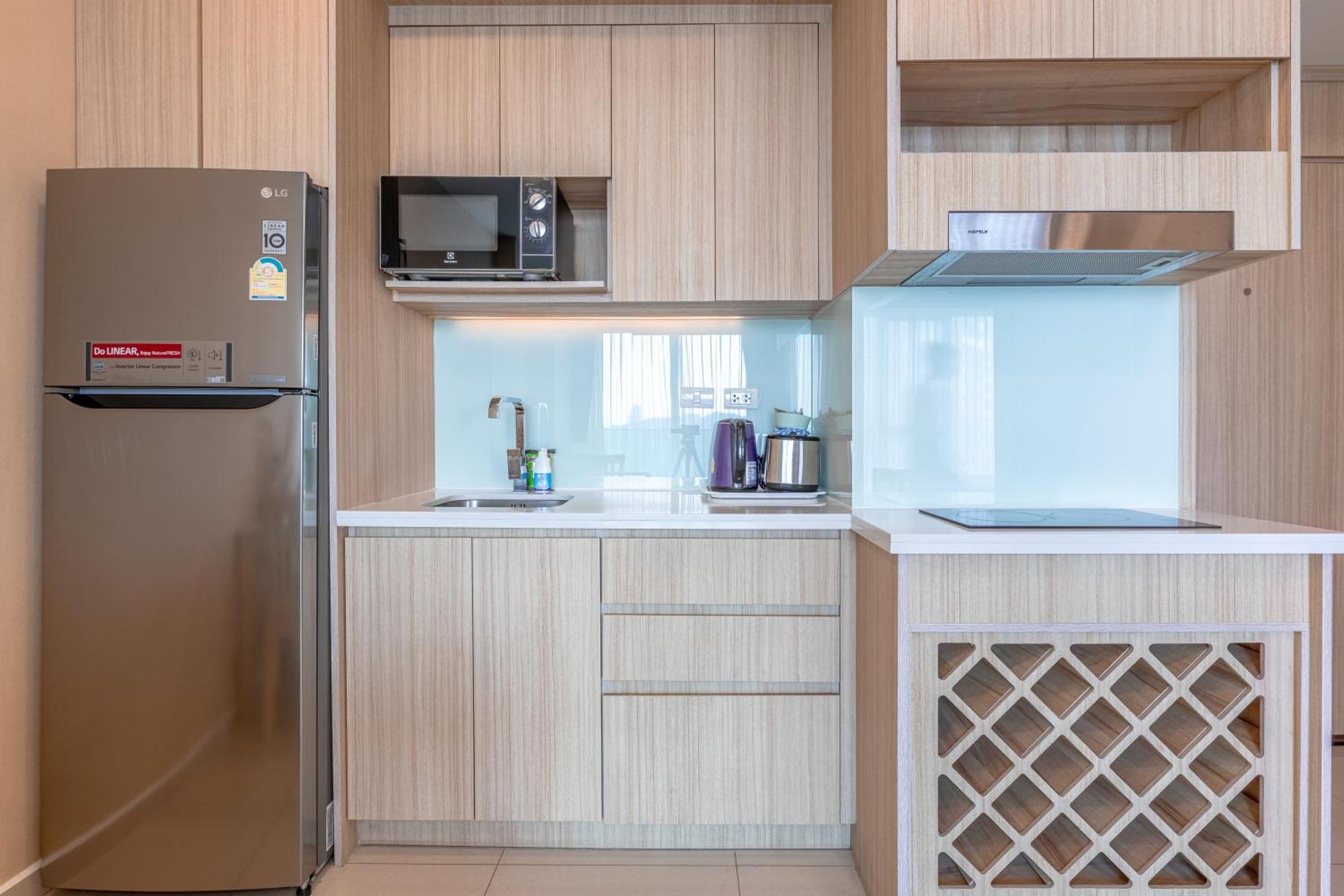 City Garden Tower By Pattaya Holiday Екстер'єр фото