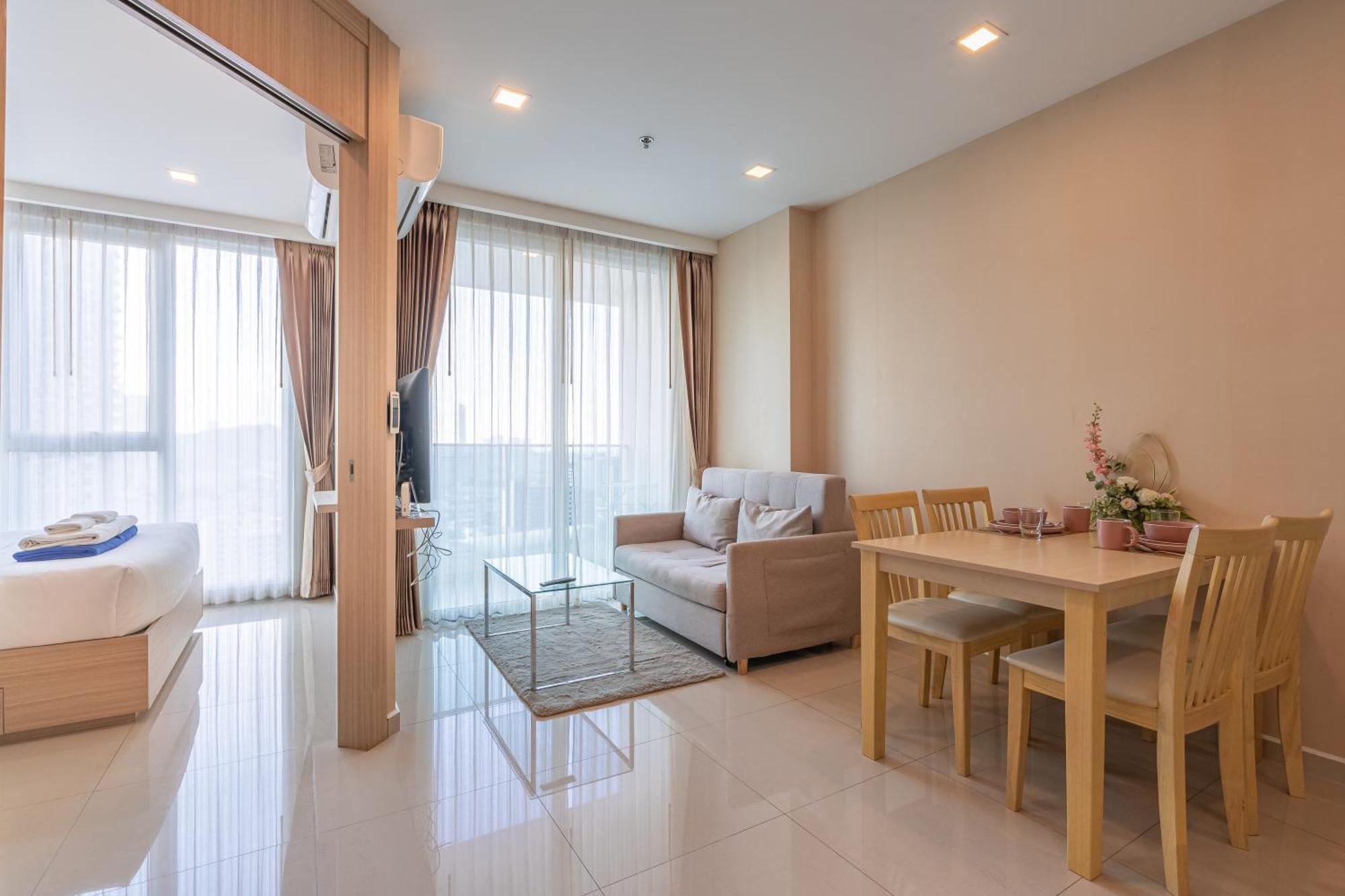 City Garden Tower By Pattaya Holiday Екстер'єр фото