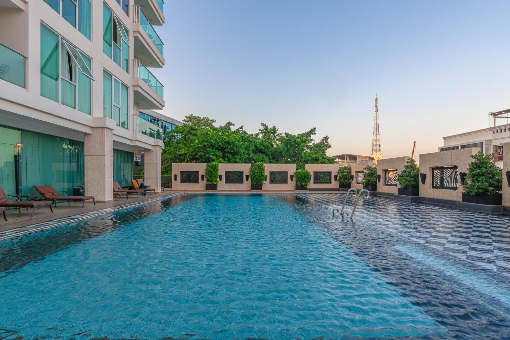 City Garden Tower By Pattaya Holiday Екстер'єр фото
